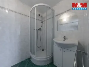 Prodej bytu 2+1, Karlovy Vary - Drahovice, Východní, 58 m2