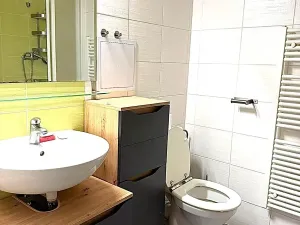 Pronájem bytu 2+kk, Praha - Vysočany, Spojovací, 58 m2