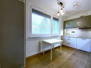 Pronájem bytu 3+1, Liberec, Nezvalova, 70 m2