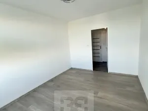 Pronájem bytu 3+kk, Kladno, Švýcarská, 76 m2
