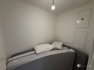 Pronájem bytu 2+kk, Praha - Vršovice, Altajská, 54 m2