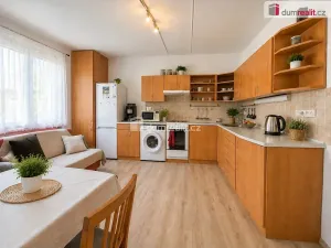 Prodej bytu 2+kk, Karlovy Vary, Kladenská, 36 m2