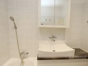 Pronájem bytu 3+1, Praha - Petrovice, Frostova, 78 m2