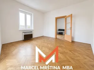 Pronájem bytu 2+1, Náchod, Husovo náměstí, 74 m2