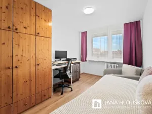 Prodej bytu 2+kk, Praha - Háje, Steinerova, 42 m2