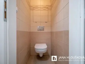 Prodej bytu 2+kk, Praha - Háje, Steinerova, 42 m2