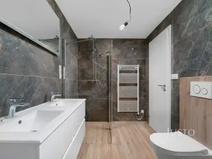 Prodej bytu 2+1, Brno, Kosatcová, 80 m2
