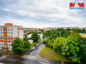 Prodej bytu 3+1, Praha - Prosek, Lovosická, 66 m2