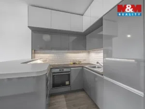 Prodej bytu 1+kk, Praha - Hostavice, U Hostavického potoka, 33 m2