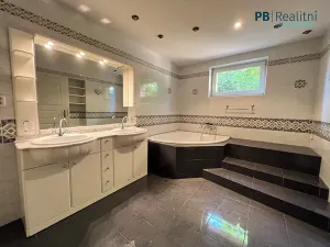Prodej rodinného domu, Roztoky, 522 m2