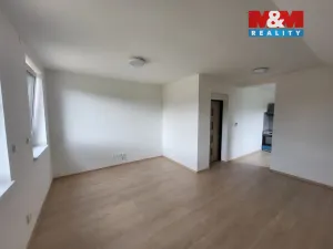 Pronájem bytu 3+1, Nový Bor - Janov, 74 m2