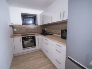 Prodej činžovního domu, Bulhary, 281 m2