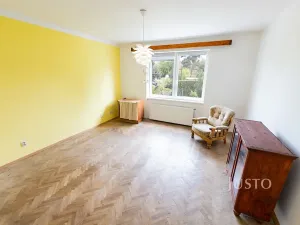 Prodej bytu 2+1, Kroměříž, Jiráskova, 63 m2