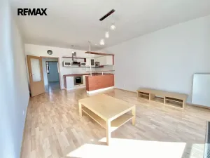 Pronájem bytu 2+kk, Beroun, Nad Paloučkem, 58 m2