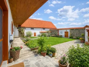 Prodej rodinného domu, Sedlečko u Soběslavě, 926 m2