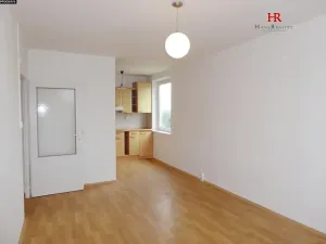 Pronájem bytu 2+kk, Praha - Petrovice, Morseova, 45 m2