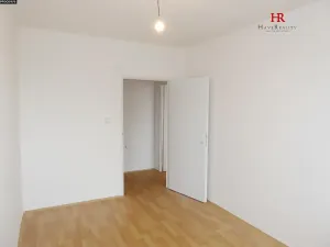 Pronájem bytu 2+kk, Praha - Petrovice, Morseova, 45 m2