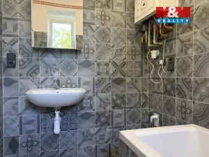 Pronájem bytu 2+1, Pardubice - Bílé Předměstí, Na Bukovině, 65 m2
