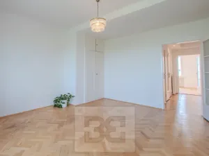 Prodej bytu 3+1, Praha - Vinohrady, Písecká, 79 m2