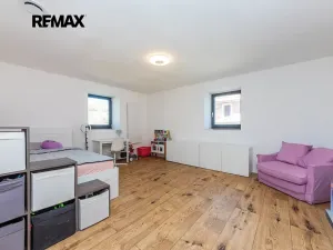 Prodej činžovního domu, Černuc, 330 m2
