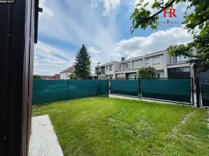 Pronájem garáže, Benešov, Čedíkova, 35 m2