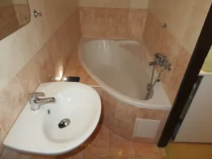 Pronájem bytu 1+kk, Praha - Košíře, Pod Kavalírkou, 16 m2