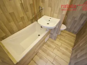 Pronájem bytu 1+1, Chomutov, 17. listopadu, 36 m2