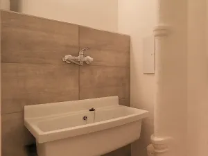 Pronájem kanceláře, Praha - Bubeneč, Terronská, 34 m2