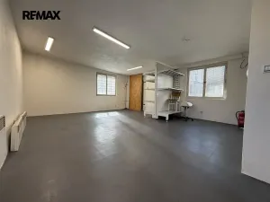 Pronájem skladu, Horní Bříza, Sídlištní, 145 m2