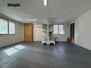 Pronájem skladu, Horní Bříza, Sídlištní, 145 m2