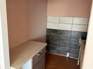 Pronájem bytu 2+kk, Praha - Kobylisy, Kurkova, 44 m2