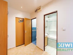 Prodej bytu 2+1, Ostrava, Plavecká, 53 m2