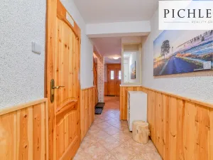 Prodej rodinného domu, Stříbrná, 341 m2