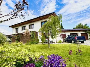 Prodej rodinného domu, Sulice, Luční, 300 m2