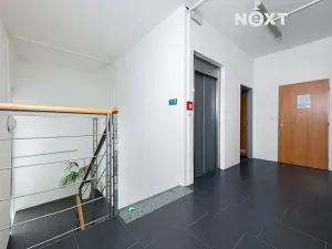Pronájem kanceláře, Praha - Prosek, Prosecká, 28 m2