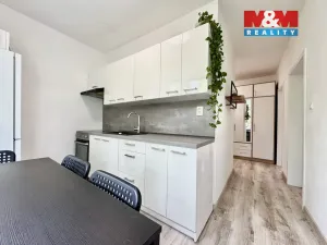 Pronájem bytu 2+1, Chomutov, Blatenská, 51 m2