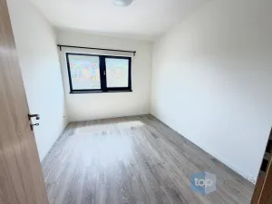 Pronájem bytu 3+kk, Králův Dvůr, Tři Vršky, 67 m2