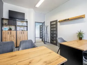 Pronájem kanceláře, Hradec Králové, Hořická, 130 m2