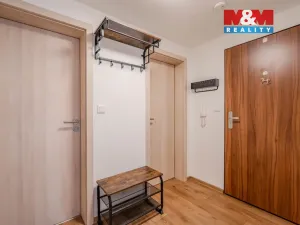 Pronájem bytu 2+kk, Benešov, Husovo náměstí, 78 m2