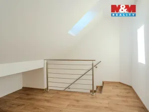 Pronájem bytu 2+kk, Benešov, Husovo náměstí, 78 m2