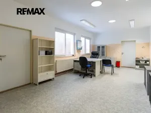 Prodej ordinace, Česká Lípa, Pod Holým vrchem, 196 m2