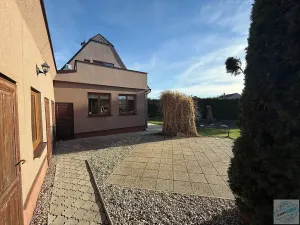 Prodej rodinného domu, Bruntál, V Táboře, 234 m2