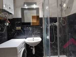 Pronájem bytu 2+kk, Praha - Karlín, Sokolovská, 48 m2