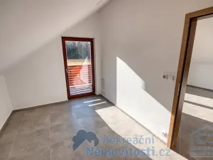 Prodej bytu 3+kk, Nová Pec, 76 m2