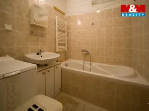 Pronájem bytu 1+1, Polička, Sídliště Hegerova, 38 m2