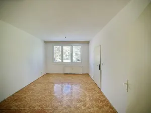 Prodej bytu 3+1, Jindřichův Hradec, sídliště Vajgar, 81 m2
