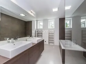 Pronájem rodinného domu, Praha - Smíchov, 452 m2
