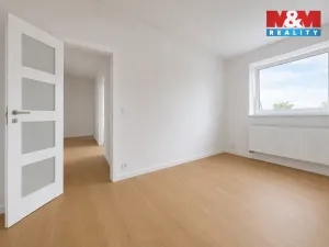 Prodej bytu 4+1, Praha - Ruzyně, Duchcovská, 80 m2