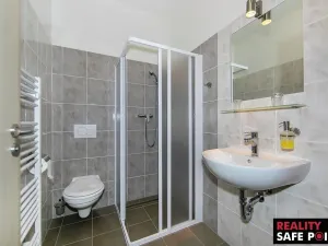 Prodej ubytování, Dobřany, Lipová, 820 m2