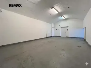 Pronájem skladu, Měřín, 454 m2